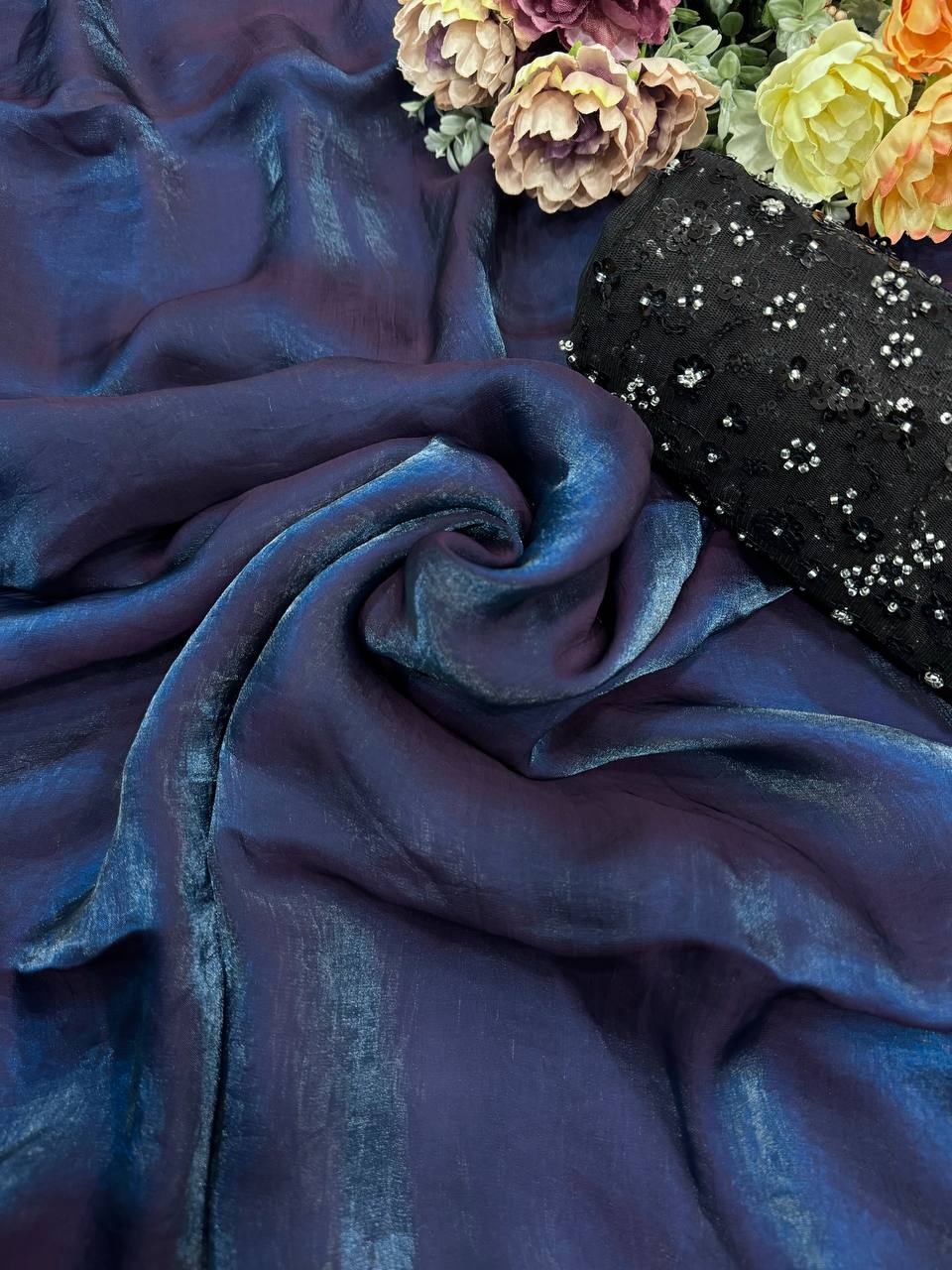 Women's Iridescent Dual-Tone Silk Saree with All-Over Sequin Embellished Blouse Piece